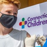 Le Connecticut Children's Medical Center cède au Trump DOJ sur les soins d'affirmation de genre