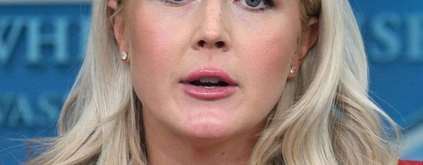 Karoline Leavitt racontera son dernier mensonge depuis le podium de la Maison Blanche ce mois-ci. Trump dit qu'elle s'en va