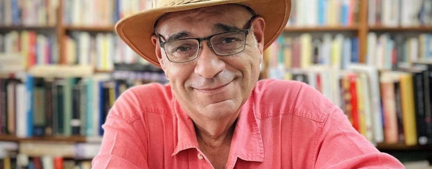 L'historien LGBTQ+ bien-aimé et grand maréchal de la Southern Decadence, Frank Perez, est décédé