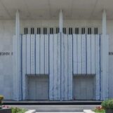 Le conseil d'administration du Kennedy Center de Trump vote pour que son nom soit à nouveau inscrit sur le bâtiment – ​​malgré l'ordre explicite d'un juge