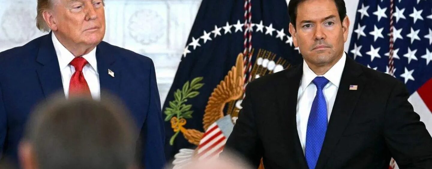 Le principal démocrate de la Chambre des représentants presse Marco Rubio à propos de l'élimination par Trump du programme mondial de lutte contre le VIH