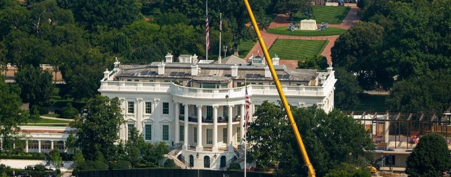 La Maison Blanche a confié à un responsable transgenre de la CIA les secrets les plus sensibles jusqu'à ce que son identité soit rendue publique