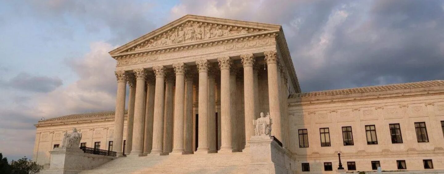179 législateurs demandent à SCOTUS de ne pas laisser les écoles maternelles religieuses qui acceptent l'argent des contribuables rejeter les familles LGBTQ+