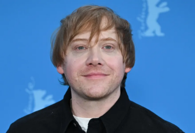 Après avoir déclaré qu'il soutenait les personnes trans, Rupert Grint rejoint la pièce Harry Potter