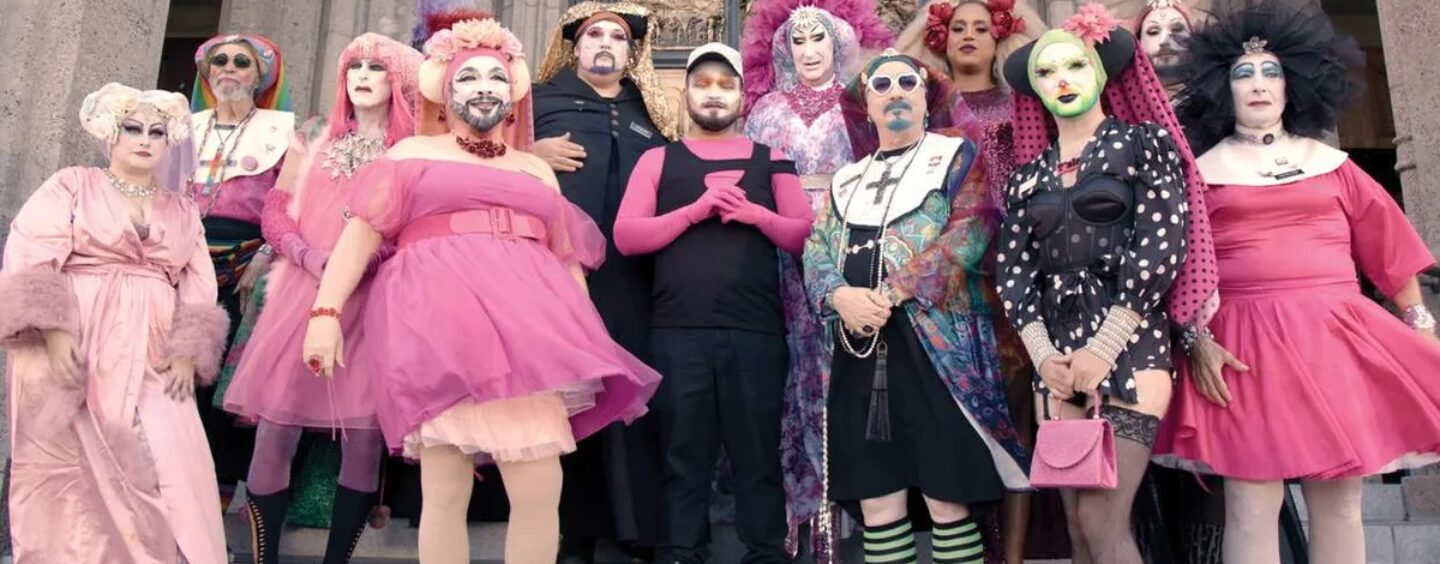 Comment les Sisters of Perpetual Indulgence sont passées d'un spectacle de dragsters à un mouvement queer