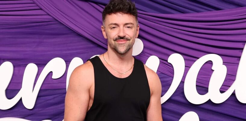 Matteo Lane montre son gâteau dans de nouvelles photos virales sexy