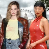 On en sait enfin plus sur la comédie romantique saphique de Greta Lee et Rebecca Ferguson