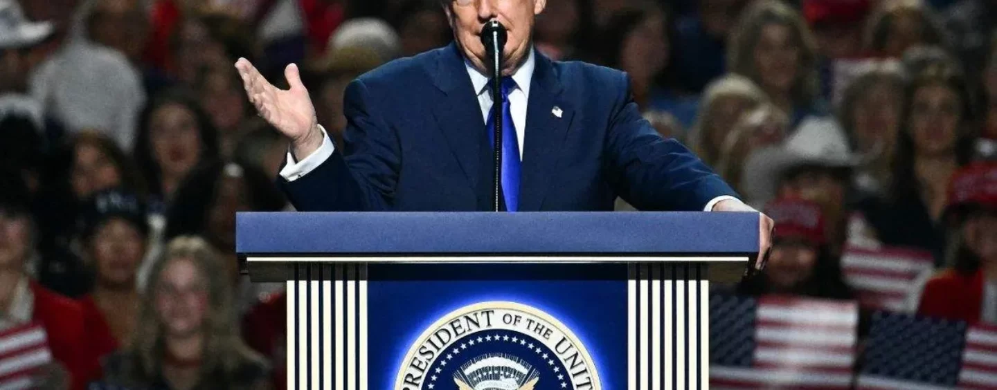 Trump admet que les attaques anti-transgenres sont l'une des « grandes phrases sonores » du Parti républicain