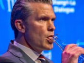 La cote d'approbation de Pete Hegseth atteint un niveau embarrassant