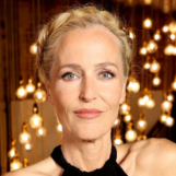 Gillian Anderson partage qu'elle est pansexuelle