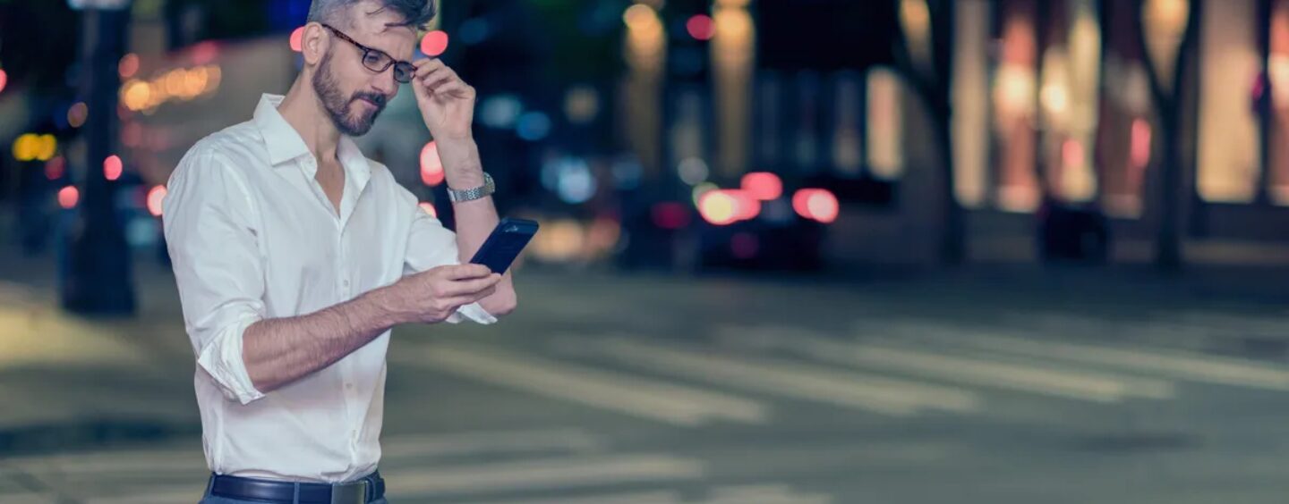 Tout le monde aime prétendre que Grindr échoue lors des conventions républicaines. Mais est-ce vrai ?