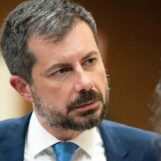 Un mensonge sur la maltraitance des enfants a séparé Pete Buttigieg de ses enfants. Personne ne sera facturé pour le faux rapport