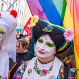 JD Vance évoque le diable dans une fausse attaque contre une association caritative LGBTQ+ lors d'un discours au Kansas