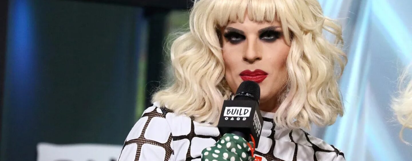 Katya révèle qu'elle reporte sa tournée avec Trixie Mattel en raison de la crise sanitaire actuelle