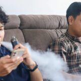 Pour les jeunes LGBTQ+, le vapotage devient un dangereux mécanisme d’adaptation