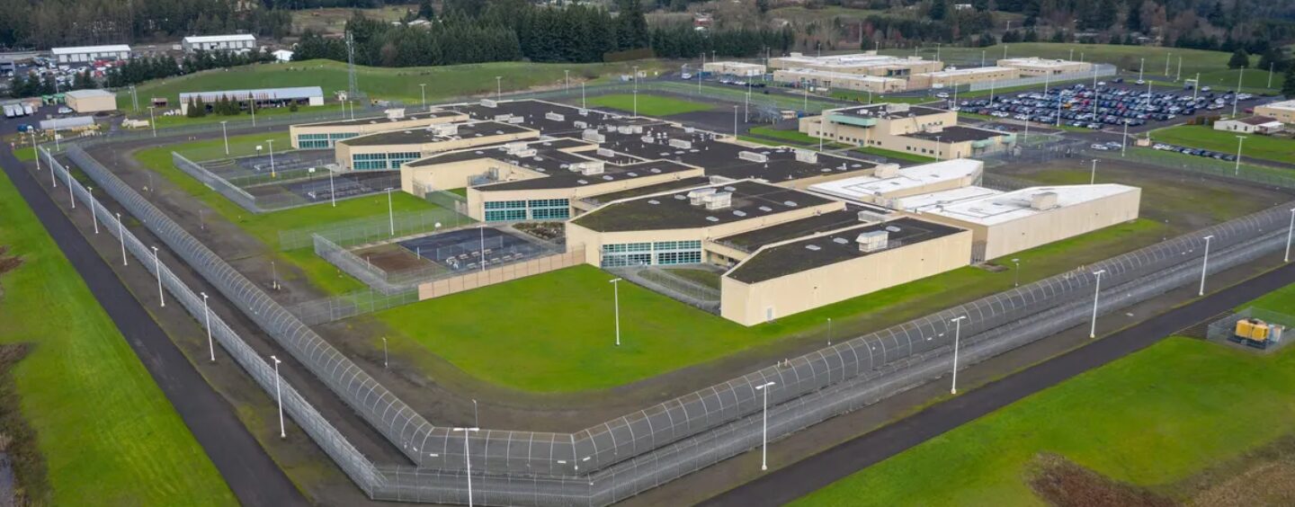 Un tribunal fédéral décide que l'Oregon peut placer les femmes trans dans des prisons pour hommes