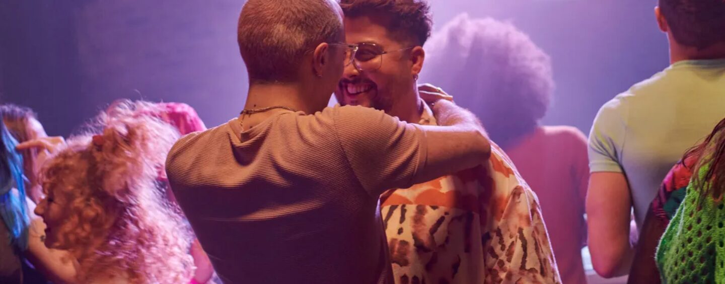 Il a fallu faire honte à Meta pour restaurer les pages du club queer sur Facebook et Instagram