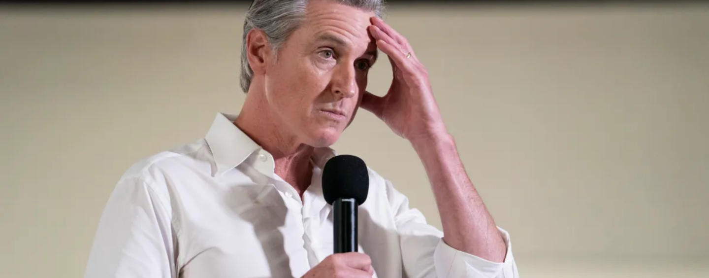 Gavin Newsom oppose son veto au projet de loi qui aurait protégé les prestataires de soins trans des accusations dans d'autres États