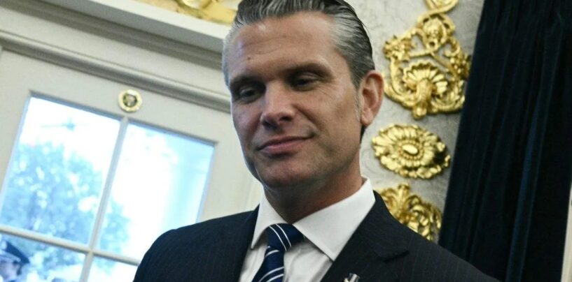 Pete Hegseth, obsédé par la testostérone, possède un compte bancaire qui est passé de moins de 50 000 dollars à plus d'un million de dollars.