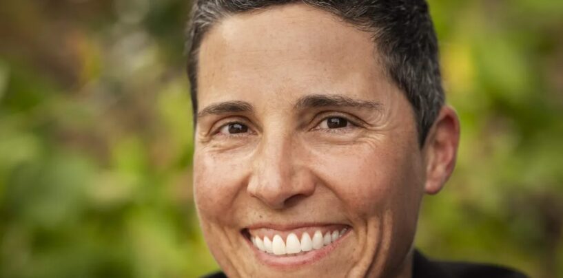 Il a fallu 26 ans à Kristin Flickinger pour rejoindre Survivor. Maintenant, elle est une préférée des fans queer