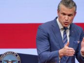 Le macho Pete Hegseth transforme le discours sur « l'état de la force » en un spectacle d'insultes et d'auto-félicitation