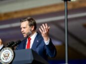 JD Vance, nouvellement catholique, fait la promotion de sa propre foi et attaque celle de James Talarico comme une « couverture »