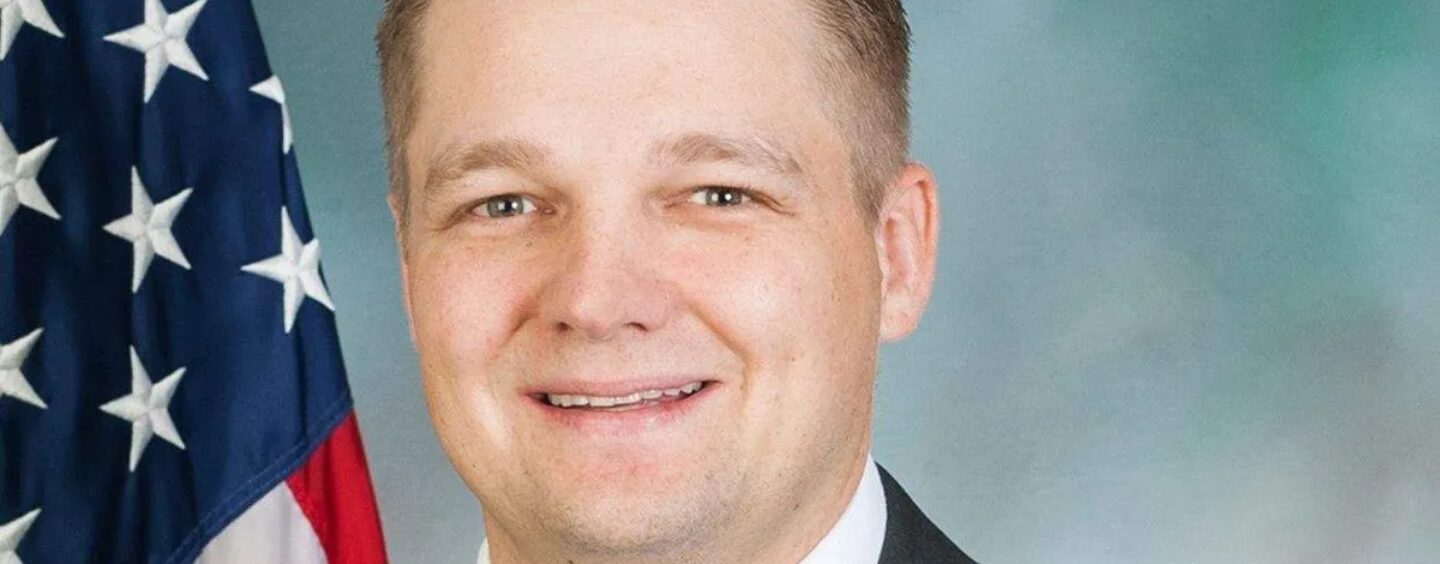 « Inapte à servir » : le législateur républicain de Pennsylvanie fait face à des appels à la démission suite à une tirade antigay à propos de son collègue