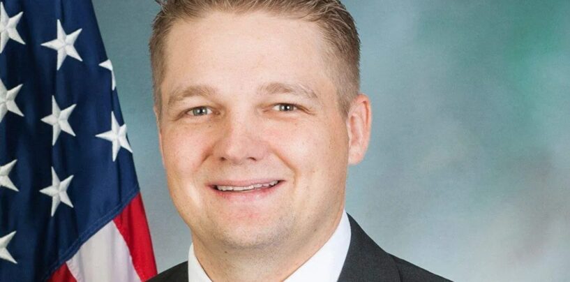 « Inapte à servir » : le législateur républicain de Pennsylvanie fait face à des appels à la démission suite à une tirade antigay à propos de son collègue