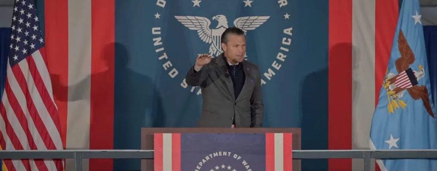 Le contexte du discours de Pete Hegseth à l'Air Force Academy attire l'attention : « Les nazis accidentels ne sont tout simplement pas une chose »