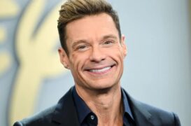 Ryan Seacrest fait vibrer ses abdominaux en pack de six dans une nouvelle photo sexy torse nu