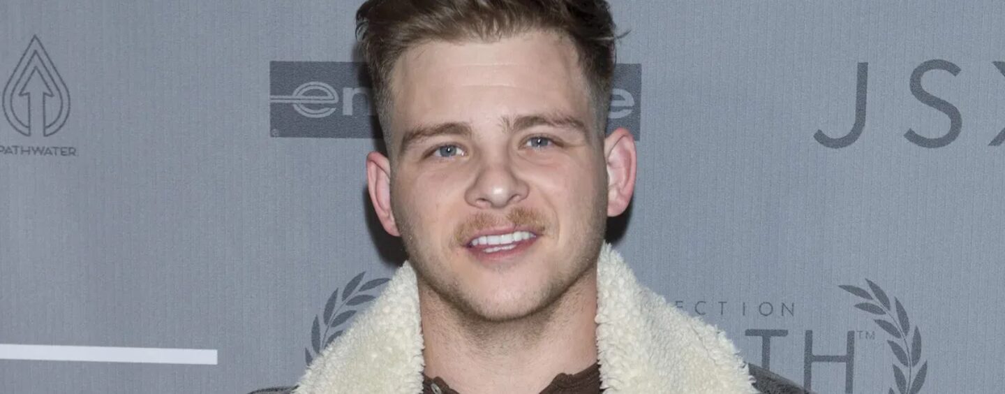La star de Stuart Little a fait une scène de nudité « frontale » dans le nouveau film de Robert Pattinson