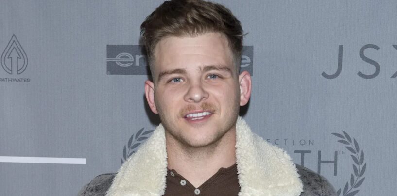 La star de Stuart Little a fait une scène de nudité « frontale » dans le nouveau film de Robert Pattinson