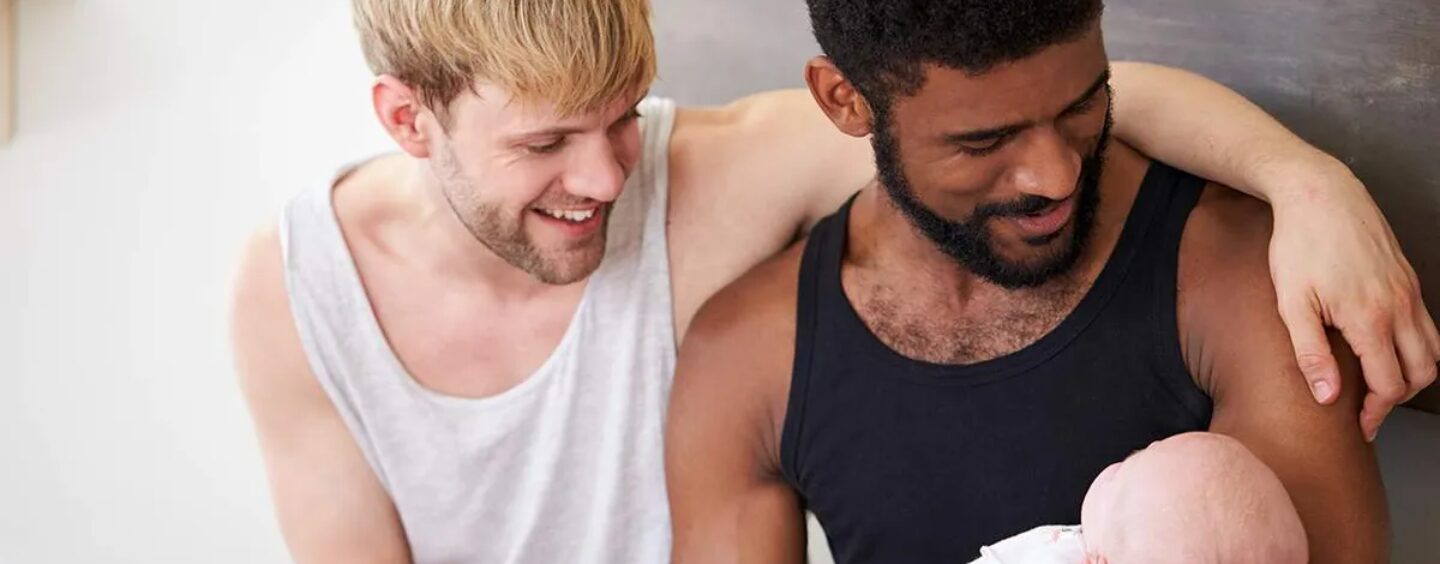 Les familles LGBTQ+ sont sur le bulletin de vote en novembre. Voici comment les protéger
