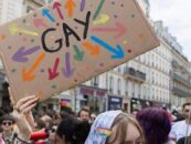 Qu'apprennent les hommes homosexuels lorsque nous nous demandons : « Quand êtes-vous sortis ? »