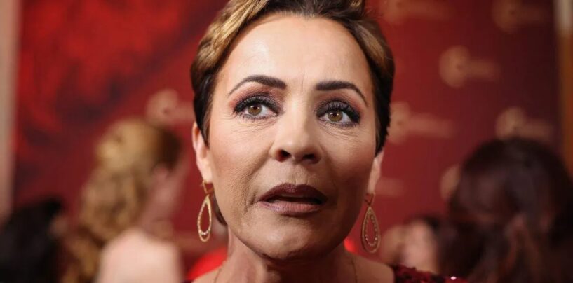 Kari Lake transforme le rétablissement de James Talarico suite à la grippe en une ridicule théorie du complot de « chirurgie du bas »
