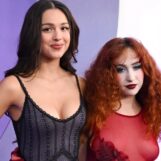 Chappell Roan « adore rendre les choses un peu gay » avec Olivia Rodrigo dans un nouveau clip