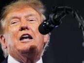 « Je n'ai jamais fait ça avec un homme auparavant »: Trump se moque du corps du républicain de l'Ohio lors d'un rassemblement dans le Kentucky