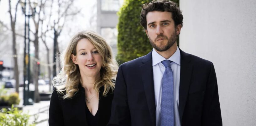 Le fiancé d'Elizabeth Holmes, Billy Evans, a une scène frontale choquante dans un nouveau film