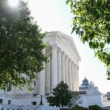 La Cour suprême rejette la tentative « dangereuse » de Trump de supprimer les soins médicaux pour les prisonniers transgenres