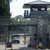 Le ministère de la Justice de Trump occulte les victimes trans d'abus sexuels en prison tout en pointant du doigt les auteurs trans