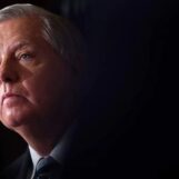 Lindsey Graham s'est opposée aux droits LGBTQ+. Trois hommes disent qu'il les a payés pour du sexe