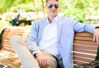 Chris Gallant, pilote du Black Hawk de l'armée gay, ne laissera pas de vieilles photos fétichistes définir sa candidature au Congrès