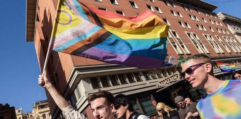 Le « I » dans LGBTQIA+ représente les personnes qui en ont assez d'être négligées