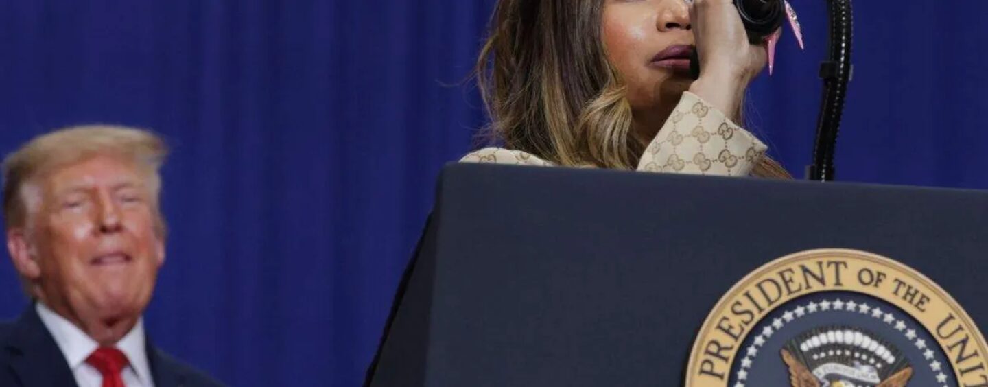 L'équipe de Trump propose Nicki Minaj pour le poste d'attachée de presse de la Maison Blanche dont il vient de renvoyer Katie Zacharia