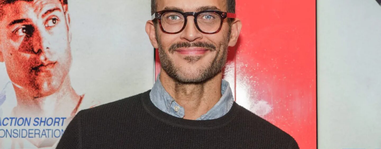 Cheyenne Jackson veut aider les acteurs qui sont à « un emploi » de l'assurance maladie