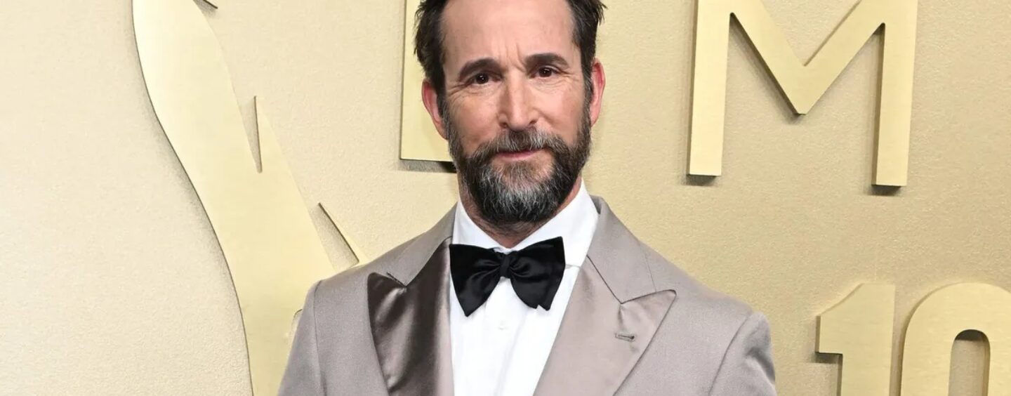 Qui est Noah Wyle, l'acteur musclé qui vient d'être nommé homme le plus sexy de l'année par People ?