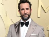 Qui est Noah Wyle, l'acteur musclé qui vient d'être nommé homme le plus sexy de l'année par People ?