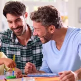 Article d'opinion : L'accès d'un enfant à l'école maternelle ne devrait pas dépendre de l'amour de ses parents