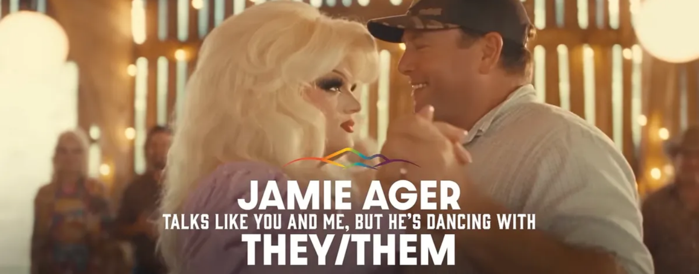 Les Drag Queens demandent un cessez-vous et s'abstiennent au candidat du GOP à cause d'une publicité d'attaque falsifiée